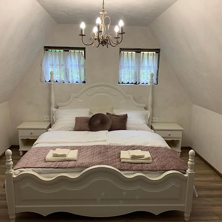 Apartman Vila Rosenberg Banská Štiavnica Eksteriør bilde